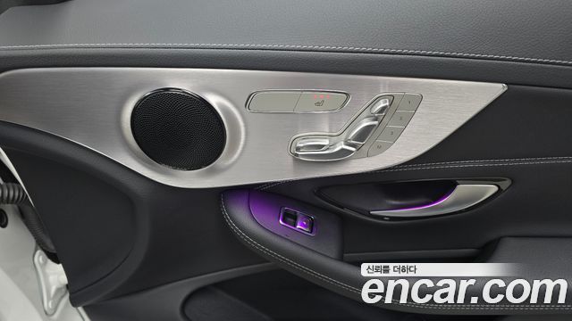 Mercedes-Benz C-Class 2022 — photo 31
