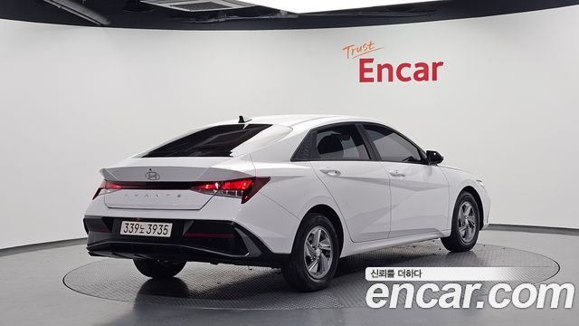 Hyundai AVANTE 2024 — photo 2
