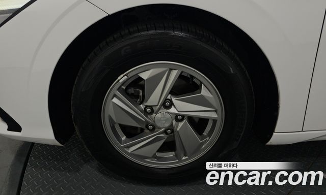 Hyundai AVANTE 2024 — photo 5