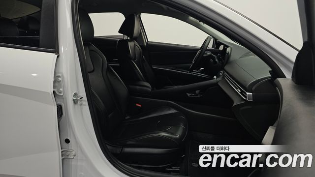Hyundai AVANTE 2024 — photo 13