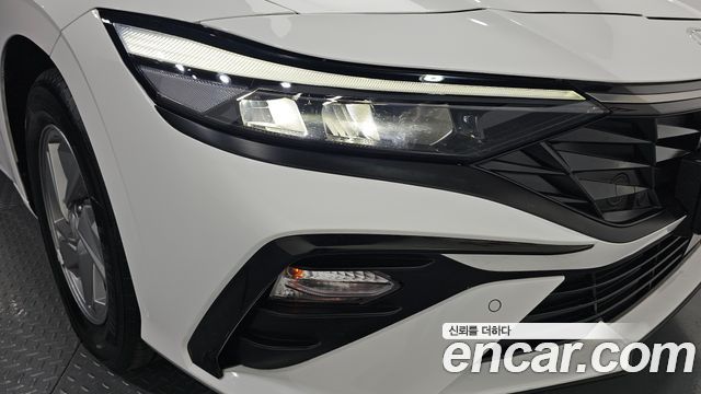 Hyundai AVANTE 2024 — photo 8