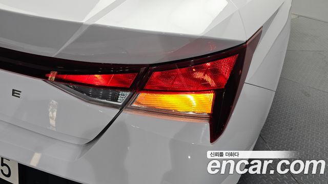 Hyundai AVANTE 2024 — photo 9