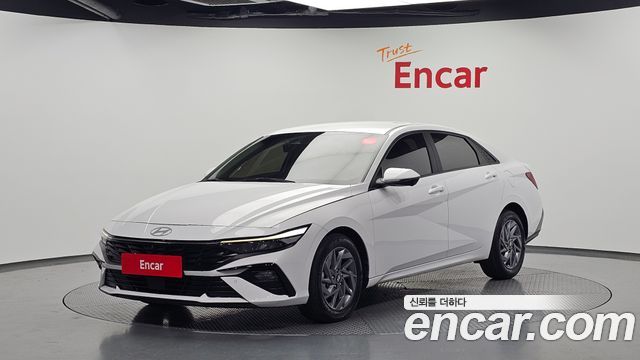 Hyundai AVANTE 2024 — photo 1