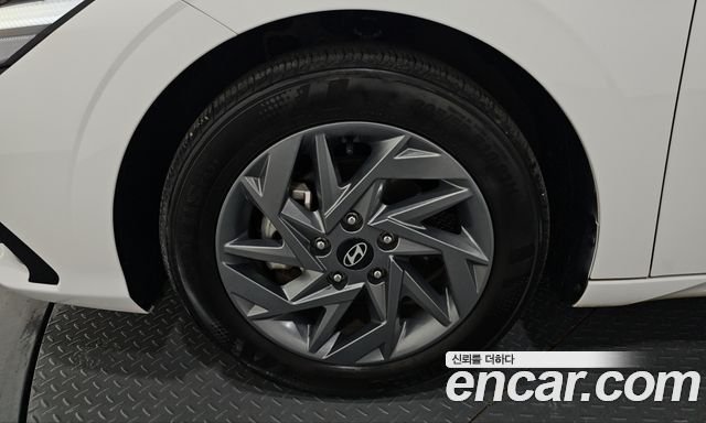 Hyundai AVANTE 2024 — photo 5