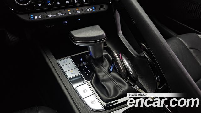 Hyundai AVANTE 2024 — photo 12