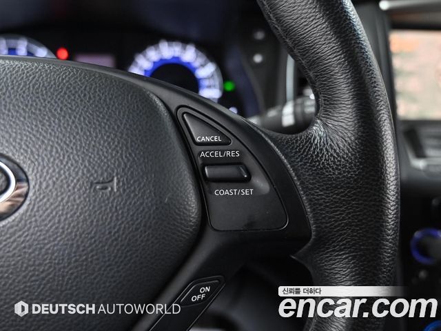 Infiniti EX 2012 — photo 17