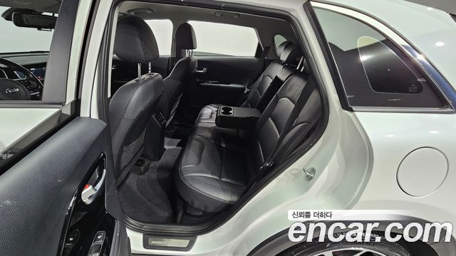 Kia Niro 2020 — photo 11