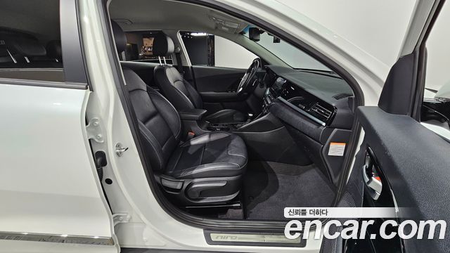 Kia Niro 2020 — photo 12