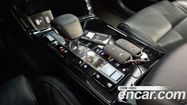 Kia K7 2020 — photo 9