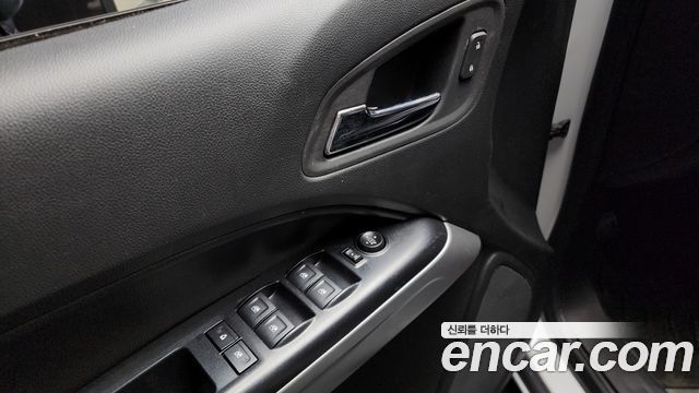 Chevrolet Korea Colorado 2020 — photo 18