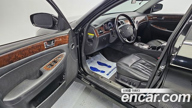Hyundai Genesis 2010 — photo 11