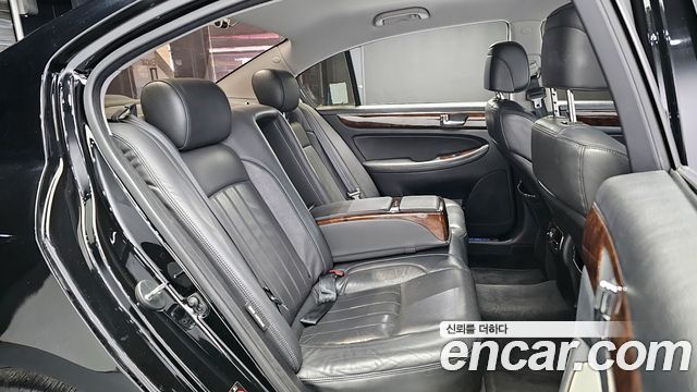 Hyundai Genesis 2010 — photo 12