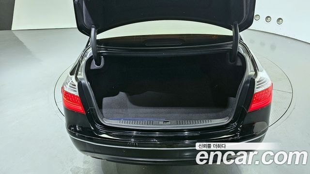 Hyundai Genesis 2010 — photo 20
