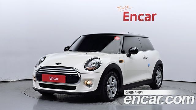 Mini Cooper 2015 — photo 1