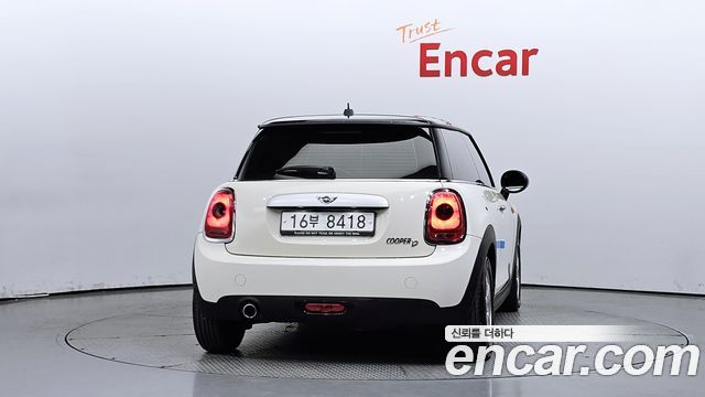 Mini Cooper 2015 — photo 4
