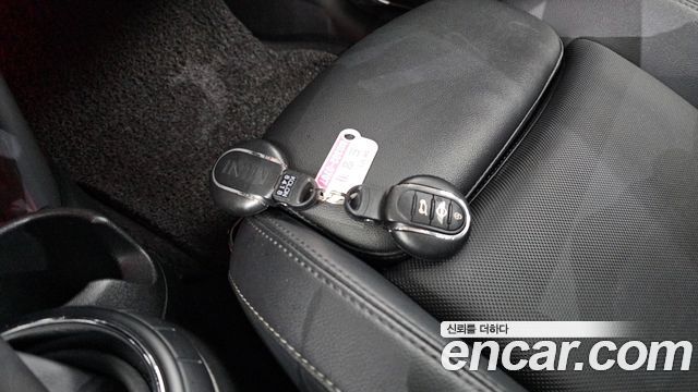 Mini Cooper 2015 — photo 17