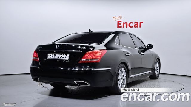 Hyundai Equus 2010 — photo 2