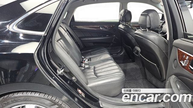 Hyundai Equus 2010 — photo 11