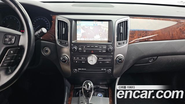 Hyundai Equus 2010 — photo 14