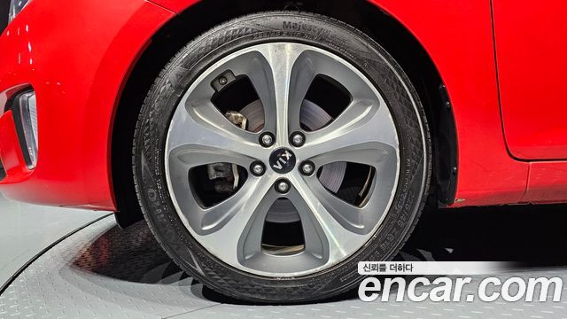 Kia Carens 2016 — photo 5