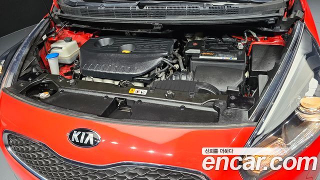 Kia Carens 2016 — photo 6