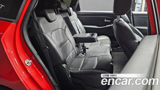 Kia Carens 2016 — photo 12
