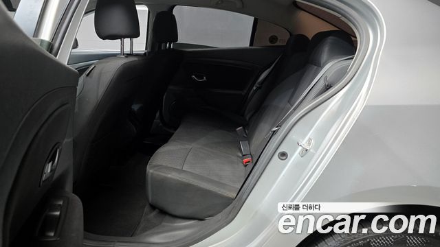 Renault Korea SM3 2011 — photo 13