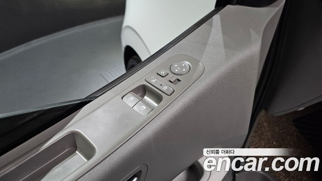 Hyundai Staria 2023 — photo 17