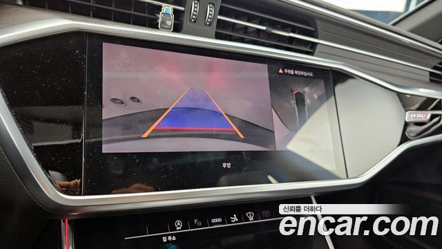Audi A7 2023 — photo 15