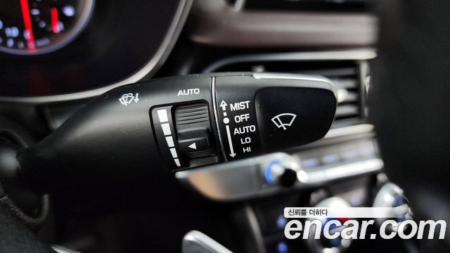 Genesis G70 2020 — photo 18