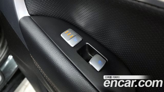 Genesis G70 2020 — photo 19