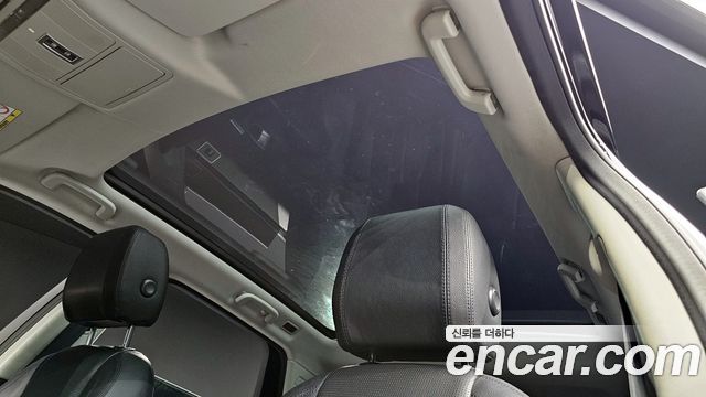 Land Rover Discovery Sport 2016 — photo 19