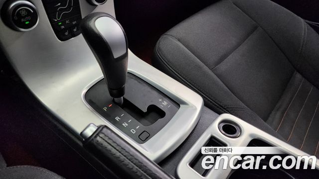Volvo C30 2011 — photo 9