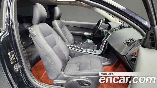 Volvo C30 2011 — photo 11