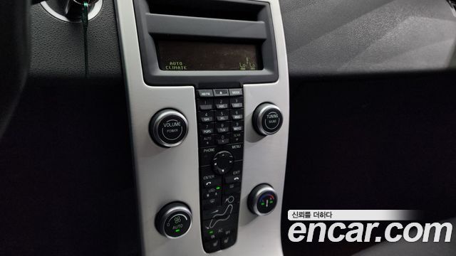Volvo C30 2011 — photo 17