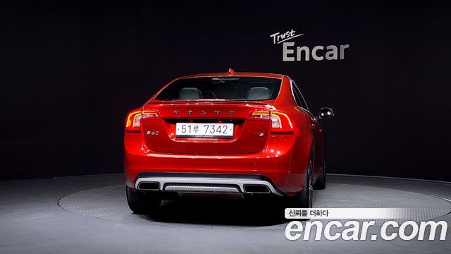 Volvo S60 2014 — photo 4