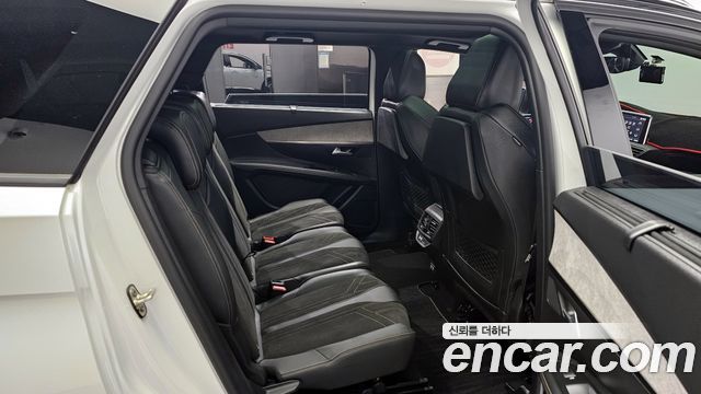 Peugeot 5008 2021 — photo 12