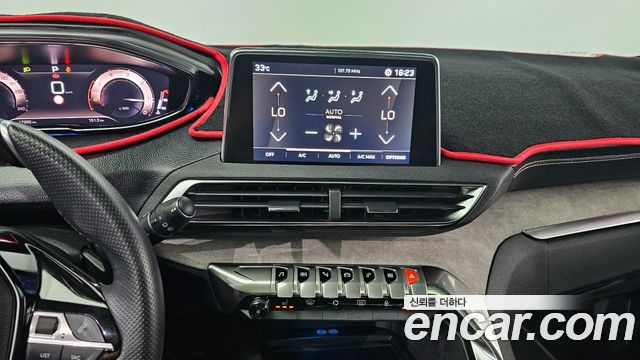 Peugeot 5008 2021 — photo 14
