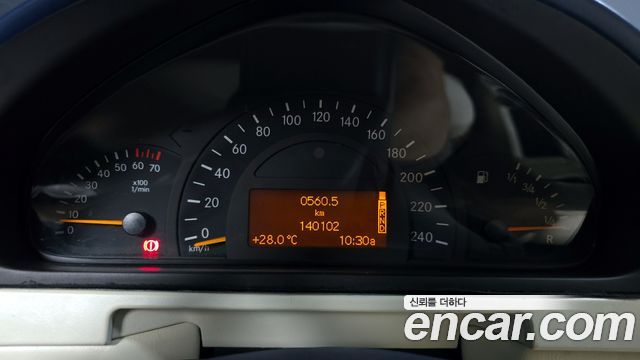 Mercedes-Benz G-Class 2003 — photo 8