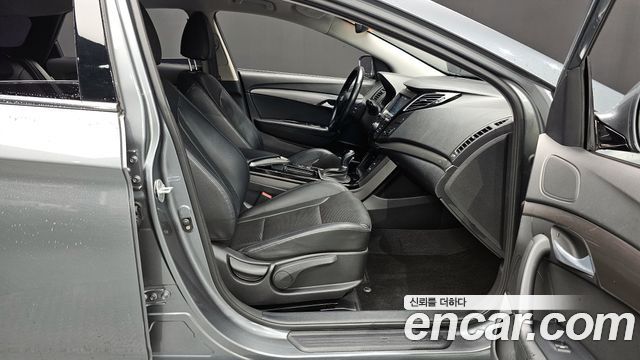 Hyundai i40 2018 — photo 11