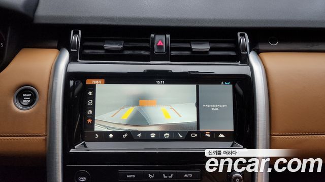 Land Rover Discovery 2018 — photo 15