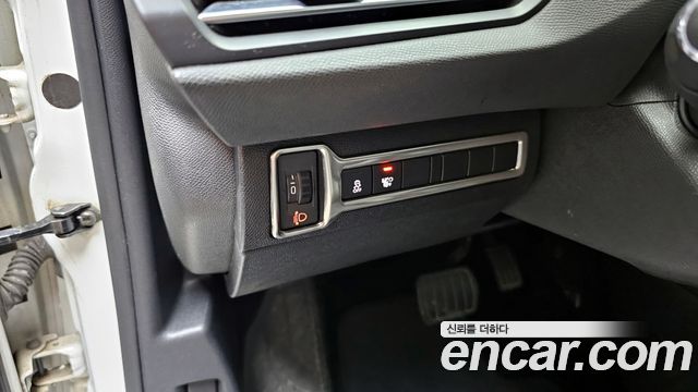 Peugeot 308 2014 — photo 17
