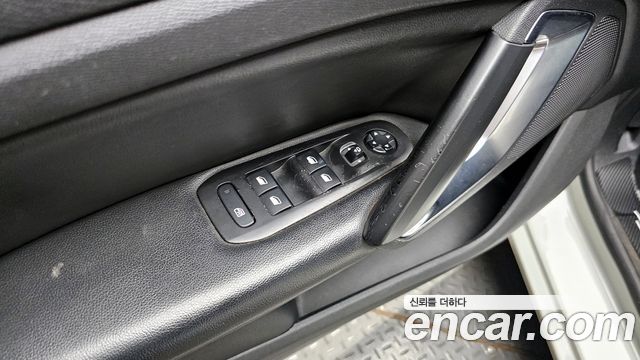Peugeot 308 2014 — photo 18