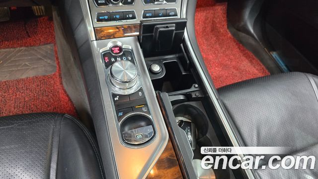 Jaguar XF 2013 — photo 9