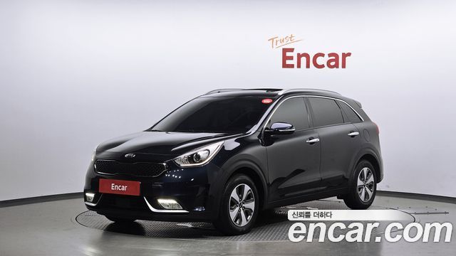 Kia Niro 2018 — photo 1