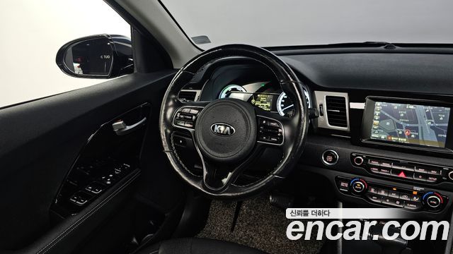 Kia Niro 2018 — photo 13