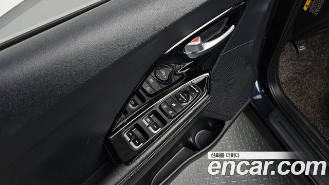 Kia Niro 2018 — photo 18