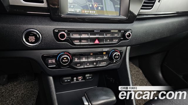Kia Niro 2018 — photo 19