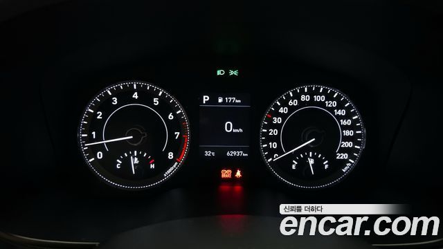 Hyundai Venue 2021 — photo 8