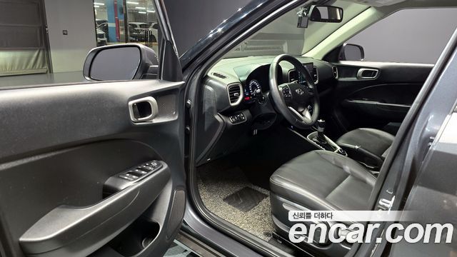Hyundai Venue 2021 — photo 11